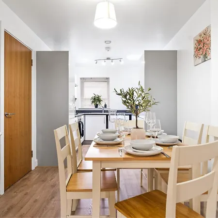 Comfy Home-windrush Grove Hébergement de vacances