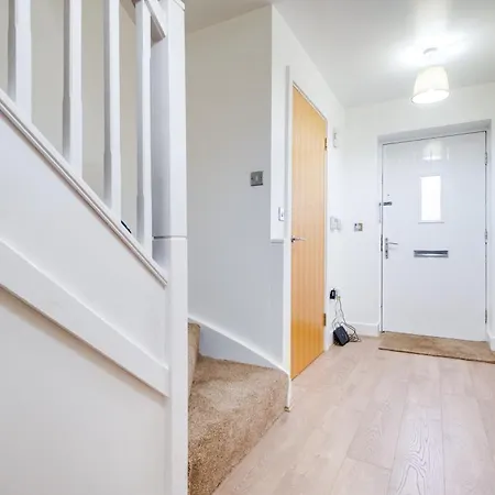 Comfy Home-windrush Grove Hébergement de vacances